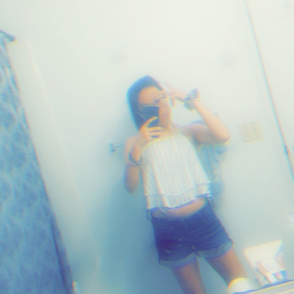 Meet your Posher, Add - Picture 1 of 1